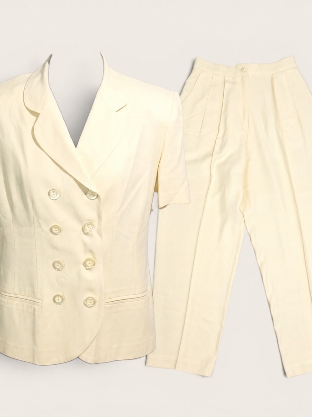 Vintage 1980s Dani Max Petite Butter Yellow Short Sleeve Suit